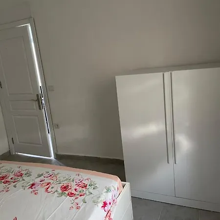 Gumuslukte Ozel Plajli Ve Havuzlu Mustakil Yazlik 博德鲁姆